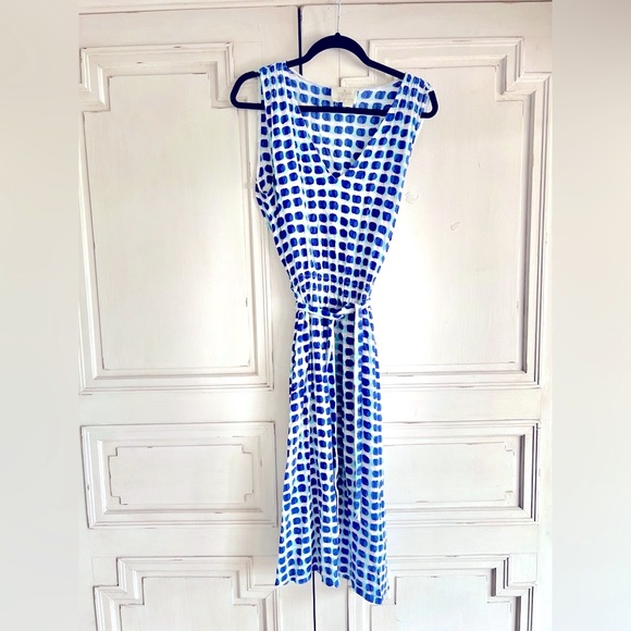kate spade Dresses & Skirts - Kate Spade MIDI Dress - Size Medium